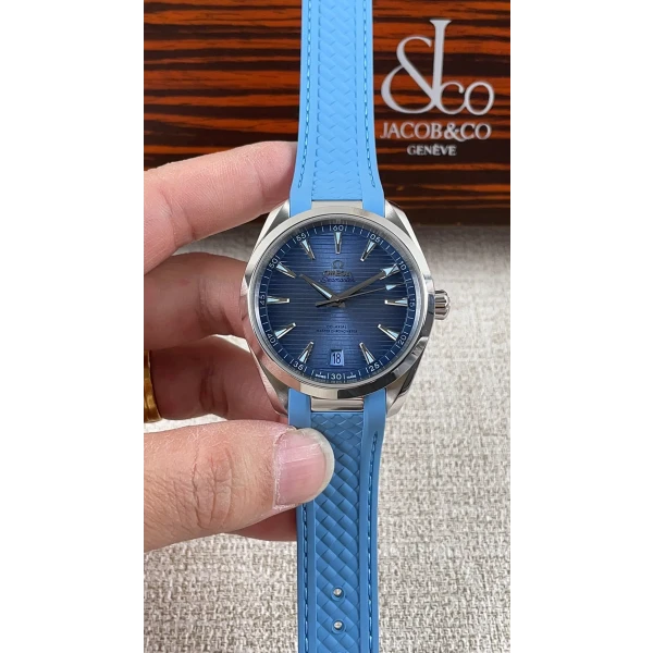 VS Factory Omega Seamaster Aqua Terra 150M 41mm Summer Blue Teak Dial Smooth Bezel Light Blue Rubber Strap(220.12.41.21.03.008) 1:1 Super Clone - Dandong 8900 Movement