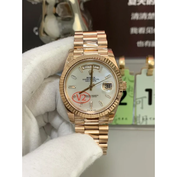VS Factory Rolex Day-Date 40 Everose Gold White Baguette Diamond Dial (228235) V2 1:1 Super Clone – DD3255 Movement