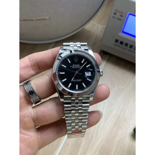 VS Factory Rolex Datejust 41mm Black Dial Smooth Bezel Jubilee Bracelet (126300) 1:1 Super Clone – DD3235 Movement