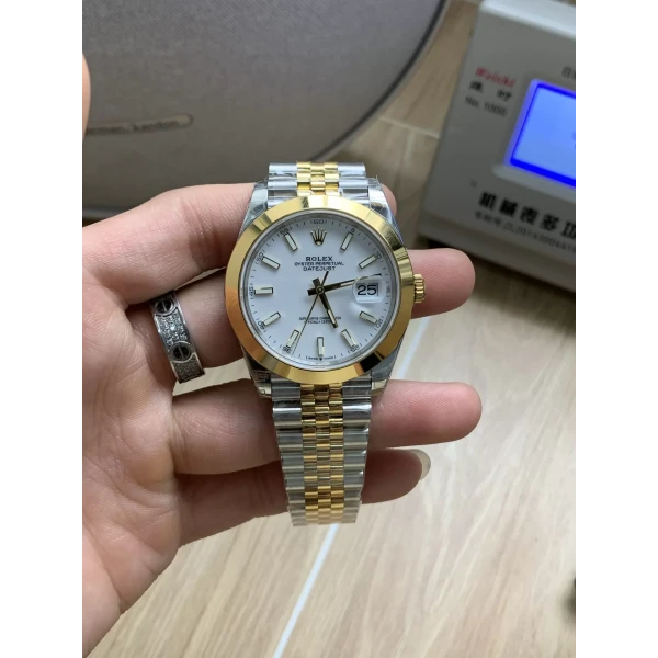 VS Factory Rolex Datejust 41mm Two-Tone Yellow Gold White Dial Smooth Bezel Jubilee Bracelet (126303) 1:1 Super Clone – DD3235 Movement