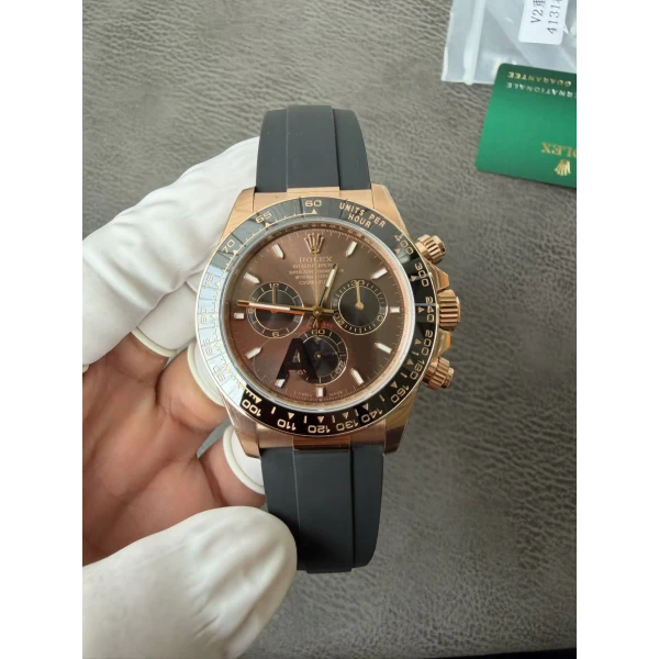 VS Factory Rolex Daytona 40mm Everose Gold Chocolate Dial Rubber Strap (126515LN) 1:1 Super Clone – DD4131 Movement