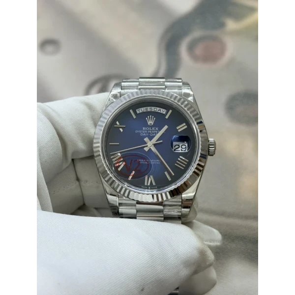 VS Factory Rolex Day-Date 40mm White Gold Gradient Blue Roman Dial (228239) 1:1 Super Clone - DD3255 Movement